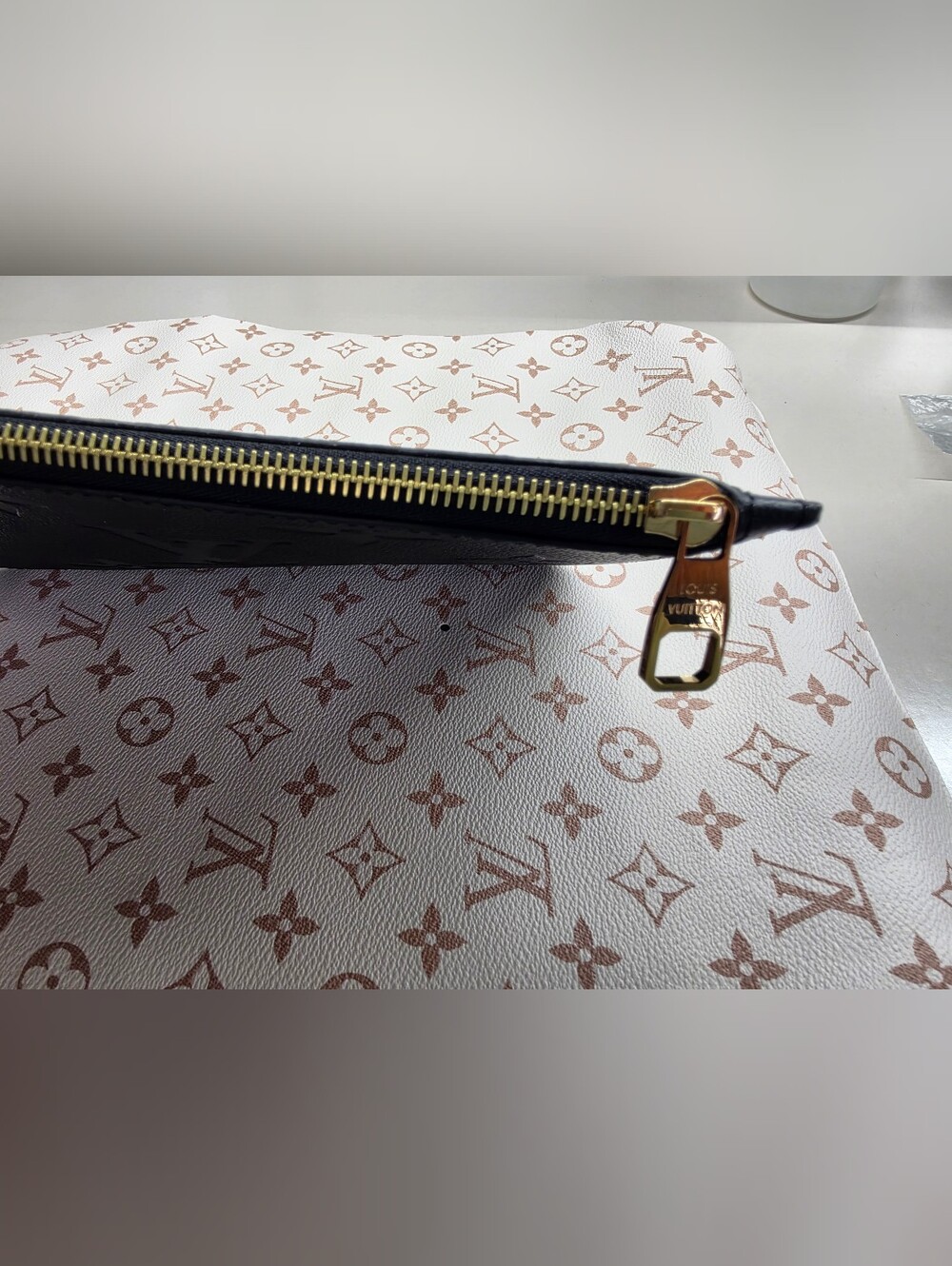 Louis Vuitton Neverfull Black Embossed Monogram Pouch with Gold Zipper - Picture 5 of 12